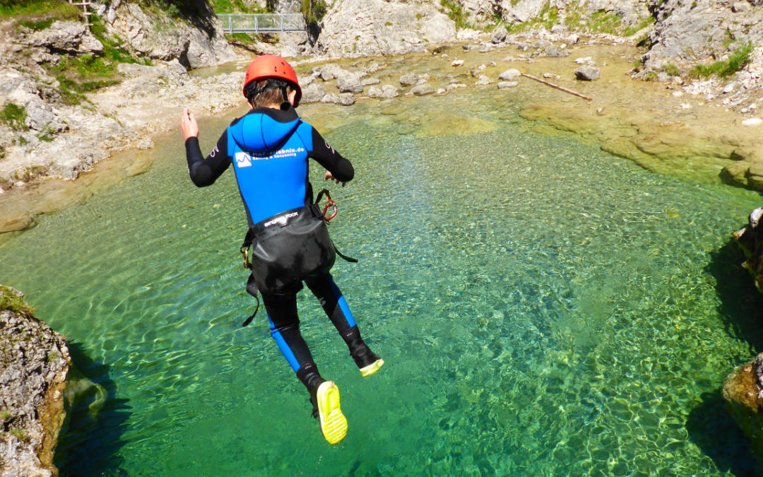 Viele Sprünge bei der Canyoning Einsteiger Tour im Allgäu mit MAP Erlebnis